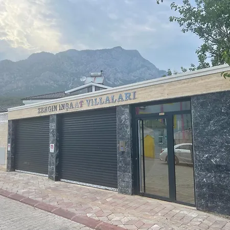 Zegin Villari Βίλα