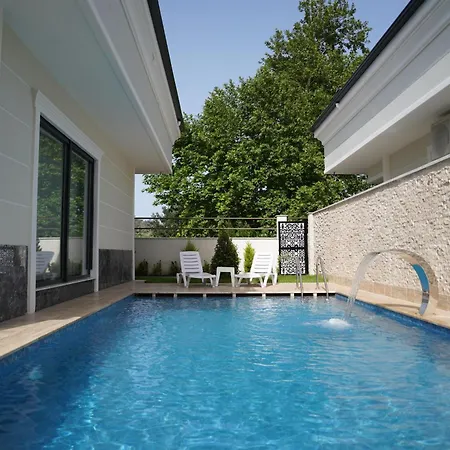 Βίλα Zegin Villari *